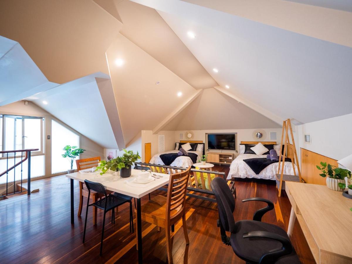 Quiet Private Studio In Strathfield With Kitchenette And Private Bathroom 3Min To Station Sleeps 6 Sydney Luaran gambar