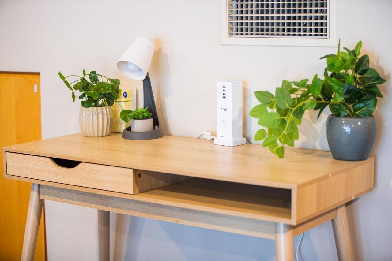 Quiet Private Studio In Strathfield With Kitchenette And Private Bathroom 3Min To Station Sleeps 6 Sydney Luaran gambar
